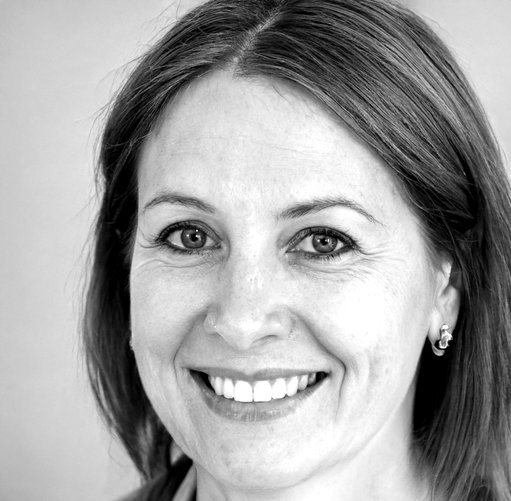 Dra. Elena Martínez Vega