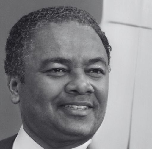 Dr. Alejandro Voss Dr. Alejandro Voss - Director de Innovación